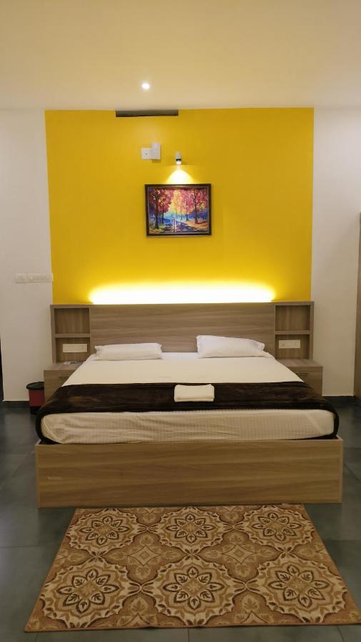 Happy Holidays Resort Kanthalloor Esterno foto