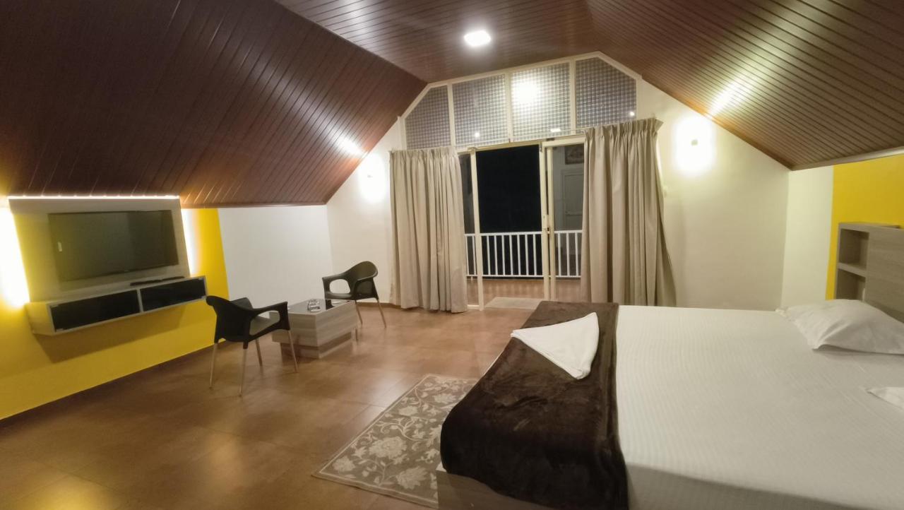 Happy Holidays Resort Kanthalloor Esterno foto