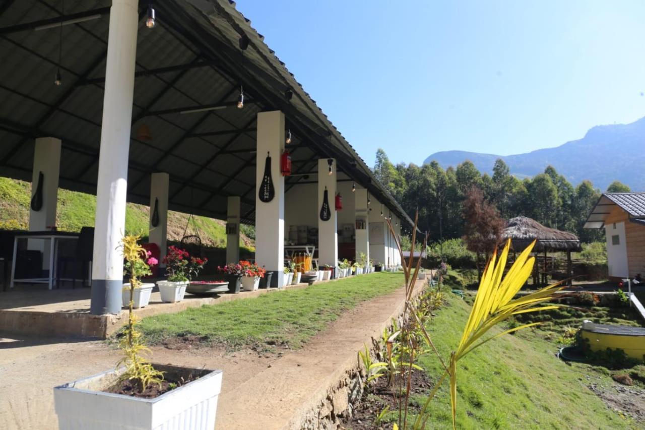 Happy Holidays Resort Kanthalloor Esterno foto