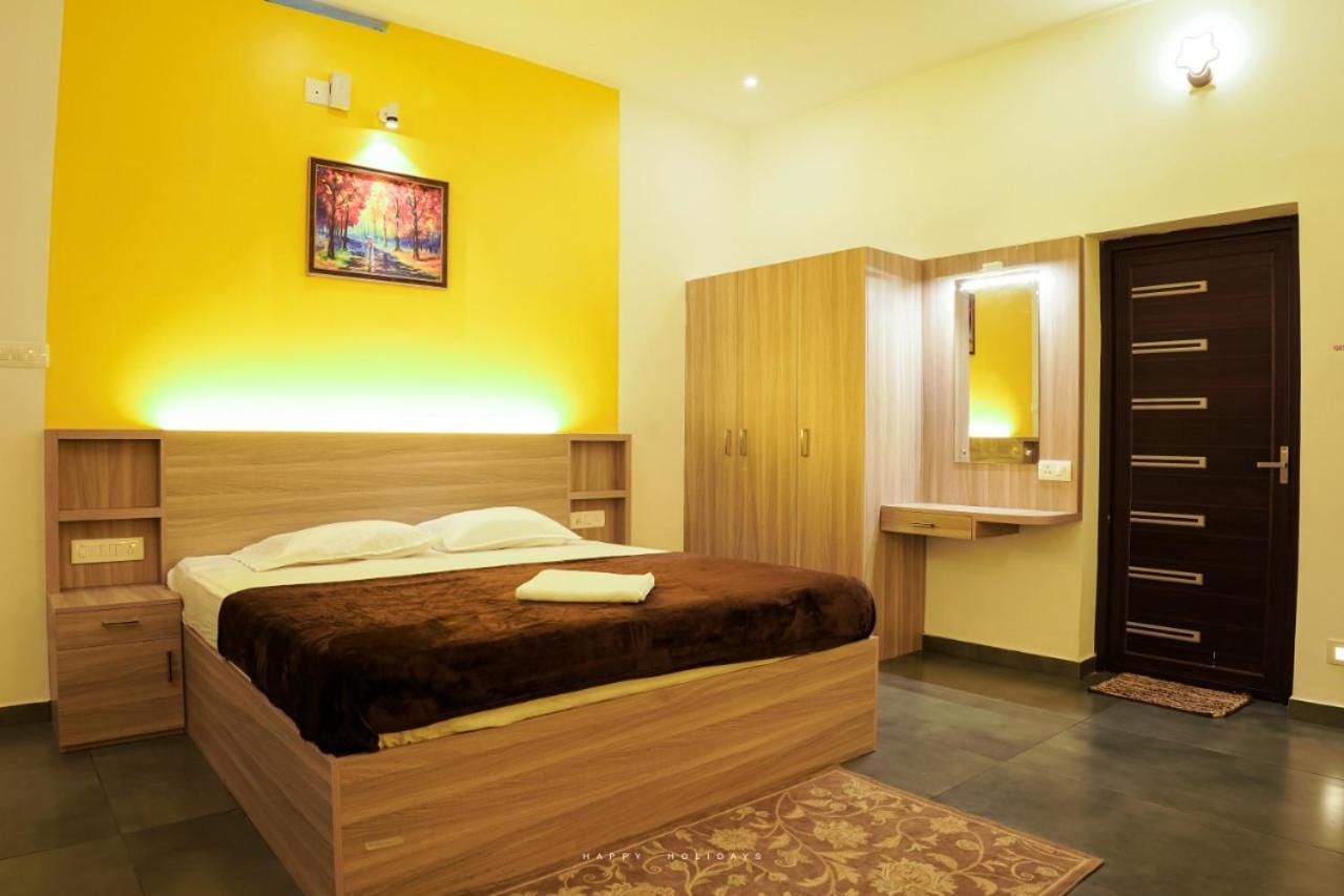 Happy Holidays Resort Kanthalloor Esterno foto