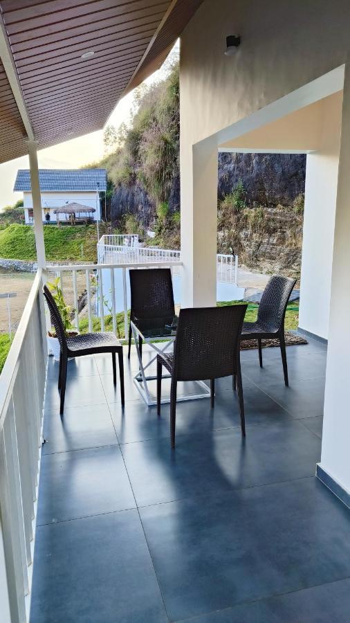 Happy Holidays Resort Kanthalloor Esterno foto